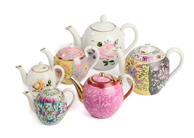 Lot 95 - A GROUP OF SIX PORCELAIN TEAPOTS, RUSSIA FOR THE CENTRAL ASIAN MARKET, 20TH CENTURY