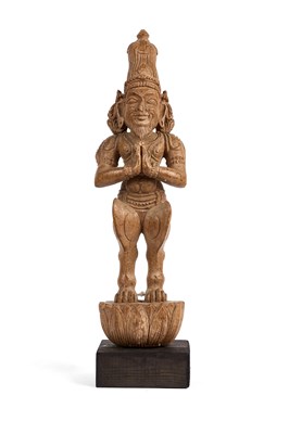 Lot 499 - A CARVED WOOD FIGURE OF A SAGE, TAMIL NADU, SOUTH INDIA, 19TH CENTURY