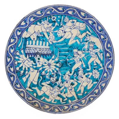 Lot 514 - A POTTERY CHARGER PAINTED WITH A RAMAYANA SCENE, JAIPUR, CIRCA 1900