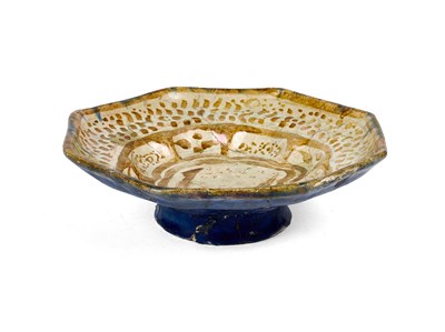 Lot 76 - A KASHAN LUSTRE BOWL, PERSIA, 12TH/13TH CENTURY
