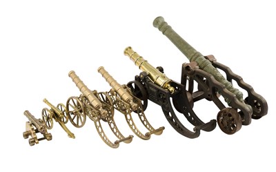 Lot 612 - A GROUP OF DECORATIVE COPPER-ALLOY CANNON