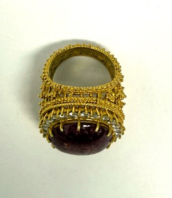 Lot 336 - RUBY AND DIAMOND RING, 1960s