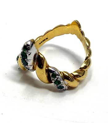 Lot 342 - KUTCHINSKY: GOLD AND EMERALD RING, 1975