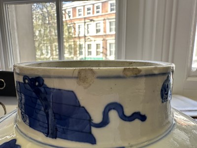 Lot 11 - A LARGE PAIR OF CHINESE BLUE AND WHITE 'HUNDRED BOYS' VASES AND COVERS, QING DYNASTY, 18TH CENTURY
