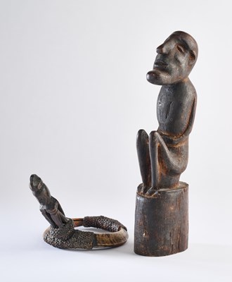 Lot 218 - TWO TIMOR ANCESTOR FIGURES, INDONESIA, 19TH/20TH CENTURY