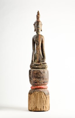 Lot 220 - A CARVED AND PAINTED WOOD FIGURE OF BUDDHA, THAILAND, 20TH CENTURY