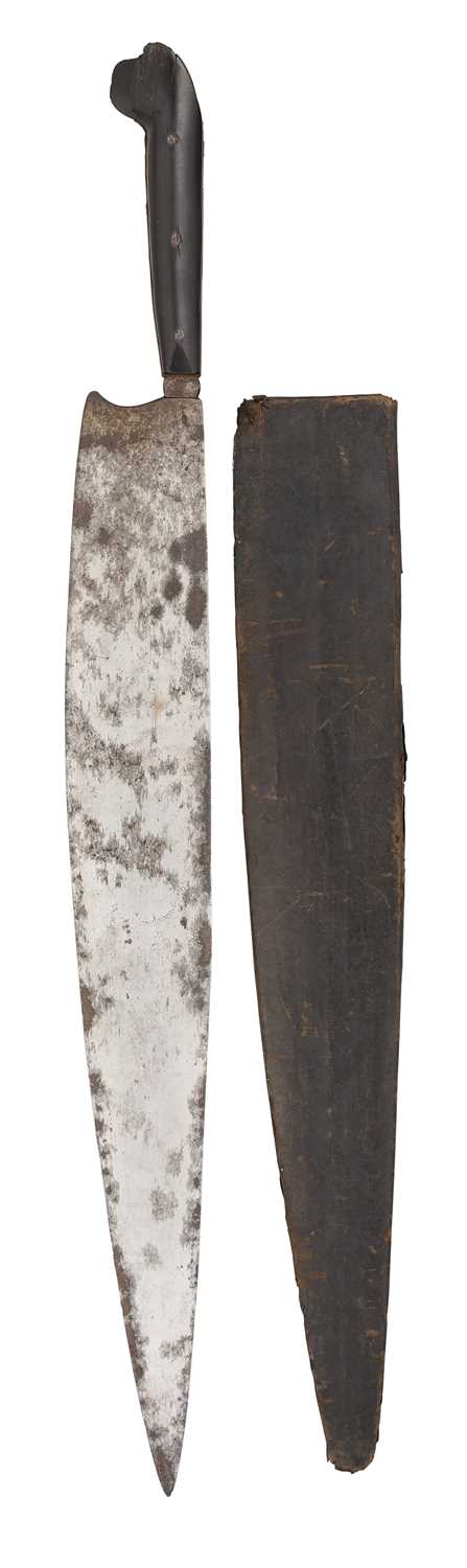 Lot 66 - AN UNUSUAL GERMAN STATE GLAIVE (KUSE) OF AN OFFICER OF THE BODYGUARD OF SIGISMUND FRANCIS