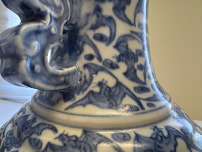 Lot 14 - A CHINESE BLUE AND WHITE 'CALLIGRAPHY' VASE, LATE QING DYNASTY