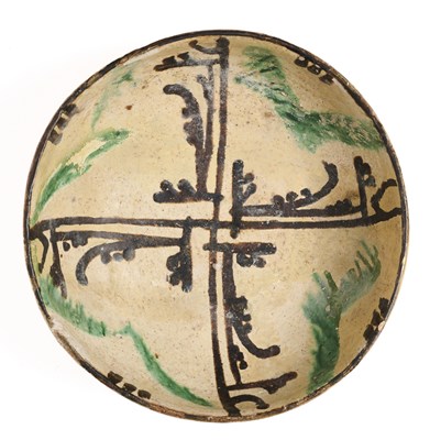 Lot 71 - A NISHAPUR POTTERY BOWL, PERSIA, 10TH CENTURY