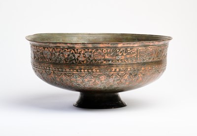 Lot 86 - A SAFAVID TINNED COPPER BOWL, PERSIA, 17TH CENTURY