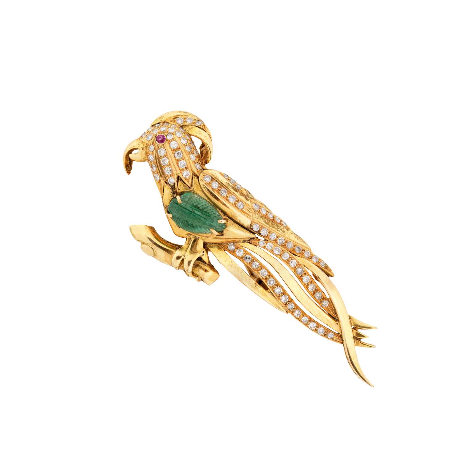 Lot 374 - EMERALD AND DIAMOND BROOCH
