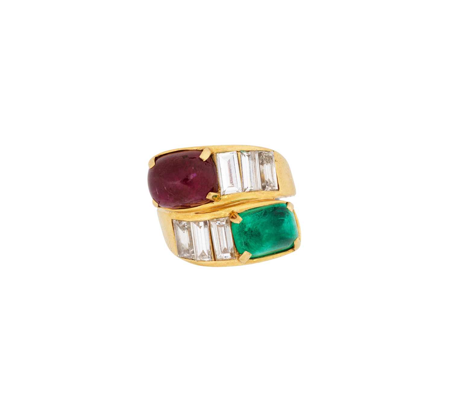 Lot 375 - RUBY , EMERALD AND DIAMOND 'TOI ET MOI' RING, 1970s