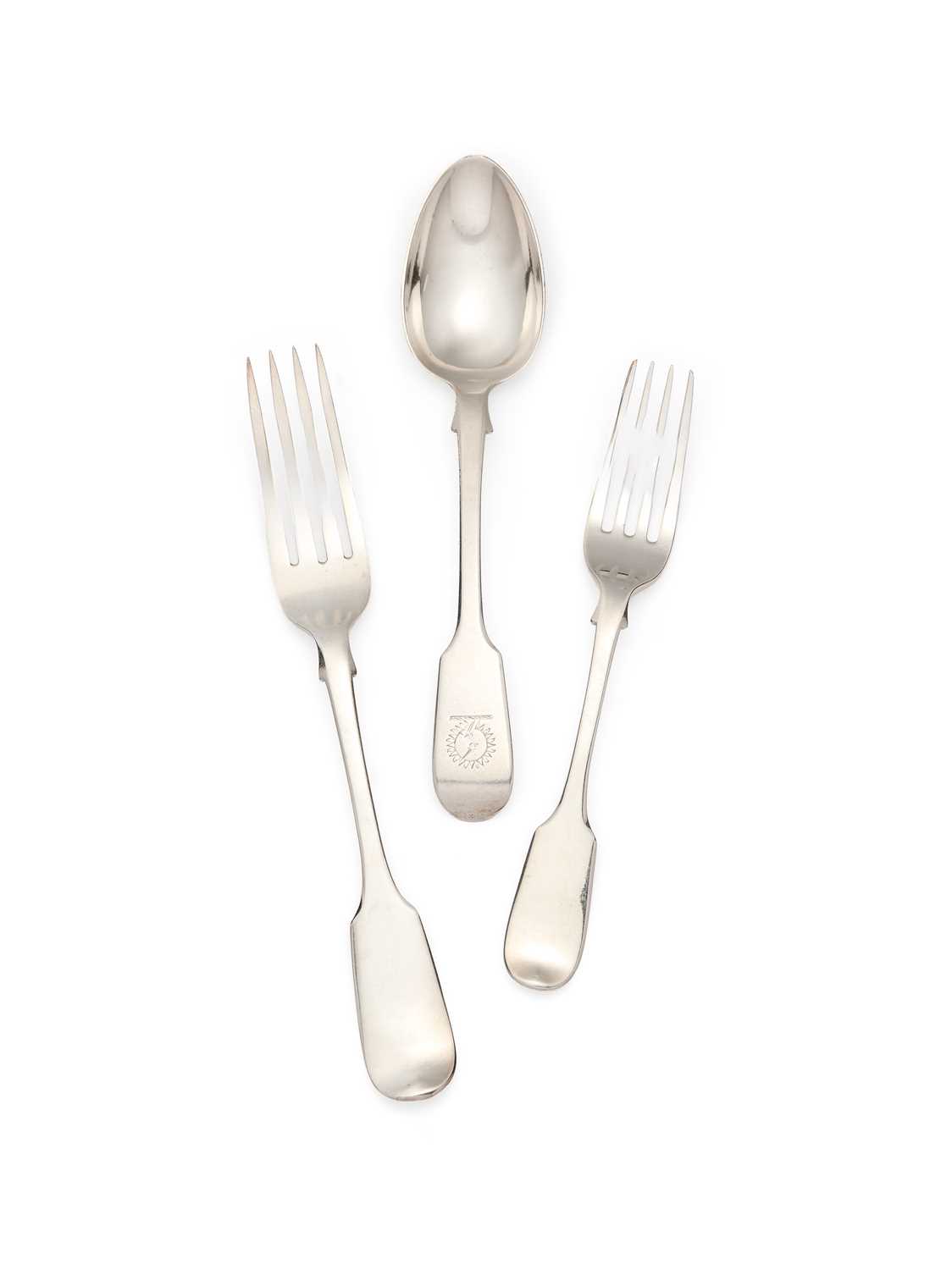 Lot 85 - A MATCHED SET OF VICTORIAN TABLE SILVER,