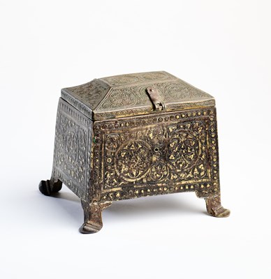 Lot 80 - A KHORASAN BRONZE BOX, PERSIA, 13TH CENTURY AND LATER