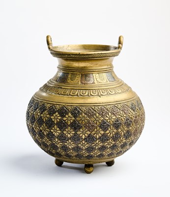 Lot 147 - A GANGAJUMNA WATERPOT (KALASA), SOUTH INDIA, 19TH CENTURY