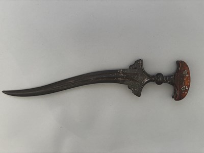 Lot 508 - A SOUTH INDIAN CHILLANUM, PROBABLY 17TH CENTURY
