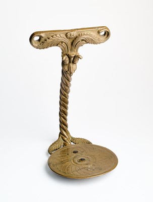 Lot 145 - A BRONZE WALL MOUNTED STAND, INDIA, 18TH/19TH CENTURY