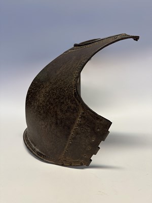Lot 32 - A SOUTH INDIAN BREASTPLATE, 17TH/18TH CENTURY, PROBABLY HYDERABAD, ANDHRA PRADESH