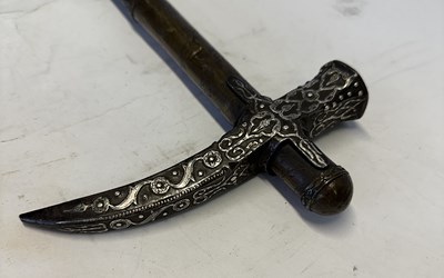 Lot 64 - AN EAST EUROPEAN WAR-HAMMER (OBUCH), 17TH CENTURY, HUNGARIAN, POLISH, OR BALKAN