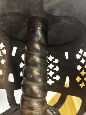 Lot 42 - A RARE ENGLISH OR LOWLAND SCOTTISH BASKET-HILTED BACKSWORD, LATE 16TH/EARLY 17TH CENTURY