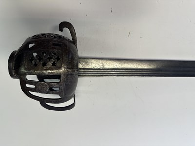 Lot 42 - A RARE ENGLISH OR LOWLAND SCOTTISH BASKET-HILTED BACKSWORD, LATE 16TH/EARLY 17TH CENTURY