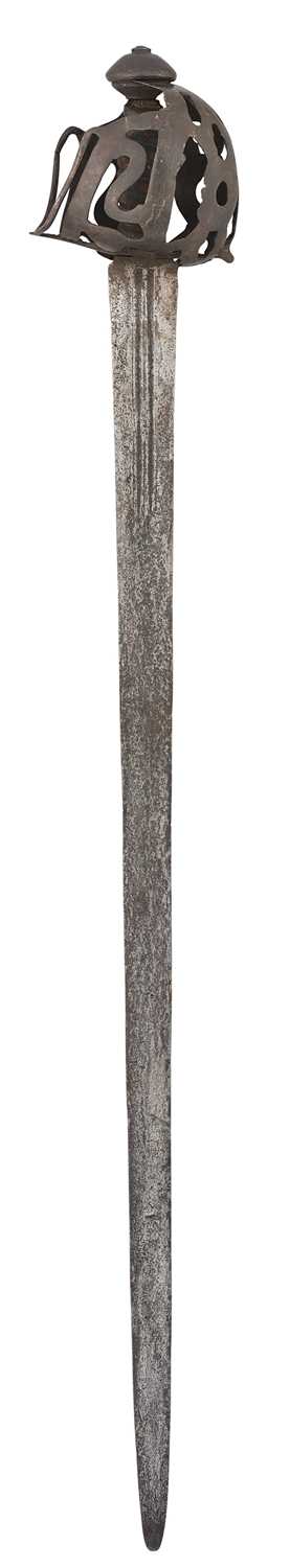 Lot 43 - A SCOTTISH ‘RIBBON’-HILTED BROADSWORD, LAST QUARTER OF THE 17TH CENTURY
