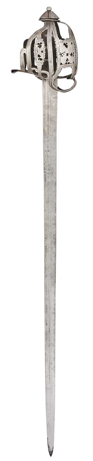 Lot 44 - A SCOTTISH BACKSWORD WITH BASKET GUARD OF GLASGOW TYPE, CIRCA 1720