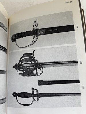 Lot 44 - A SCOTTISH BACKSWORD WITH BASKET GUARD OF GLASGOW TYPE, CIRCA 1720