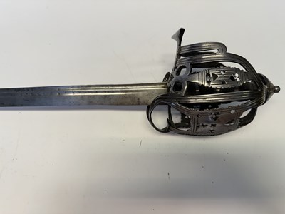 Lot 44 - A SCOTTISH BACKSWORD WITH BASKET GUARD OF GLASGOW TYPE, CIRCA 1720