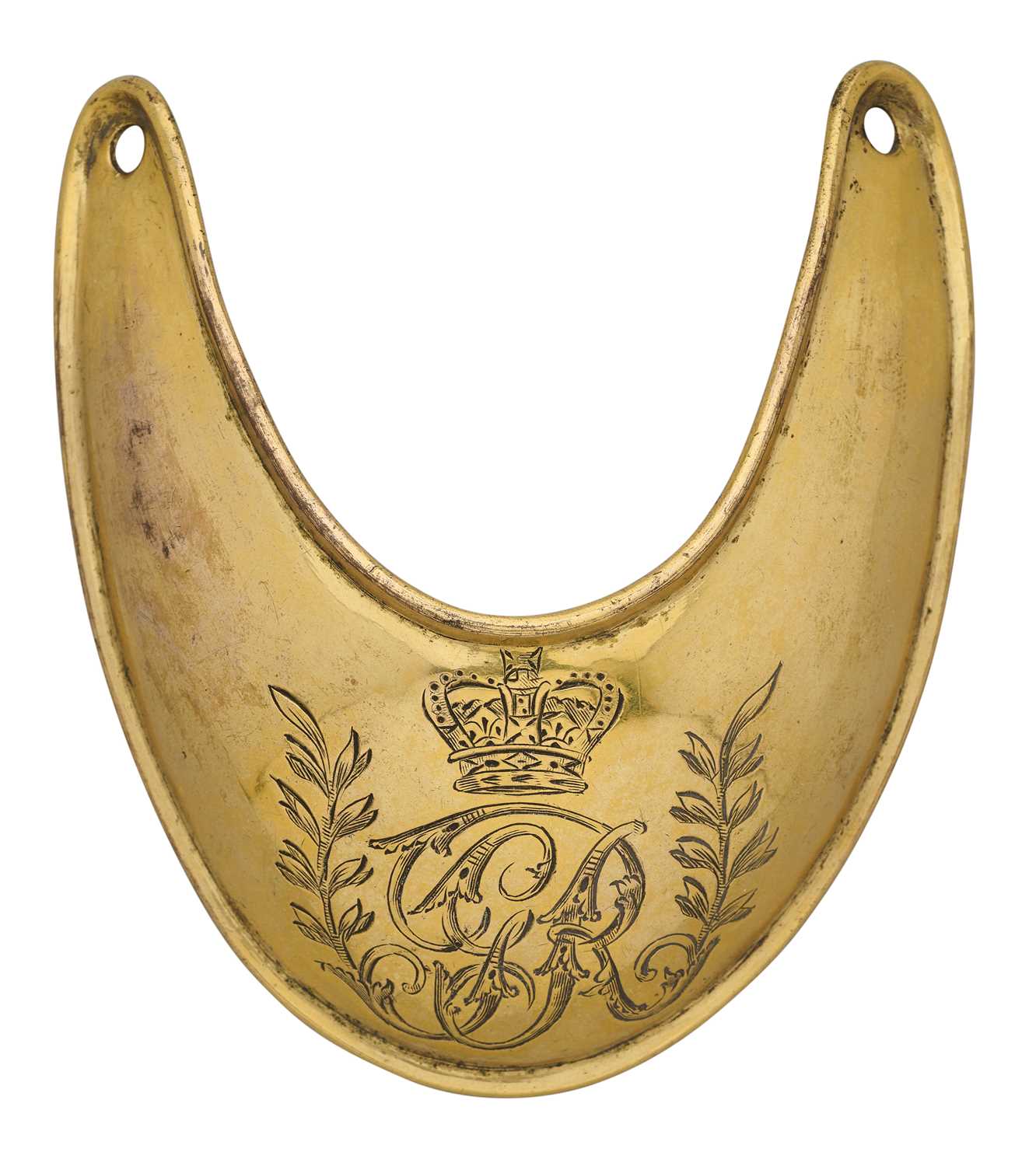 Lot 571 - A GEORGIAN UNIVERSAL PATTERN OFFICER'S GORGET
