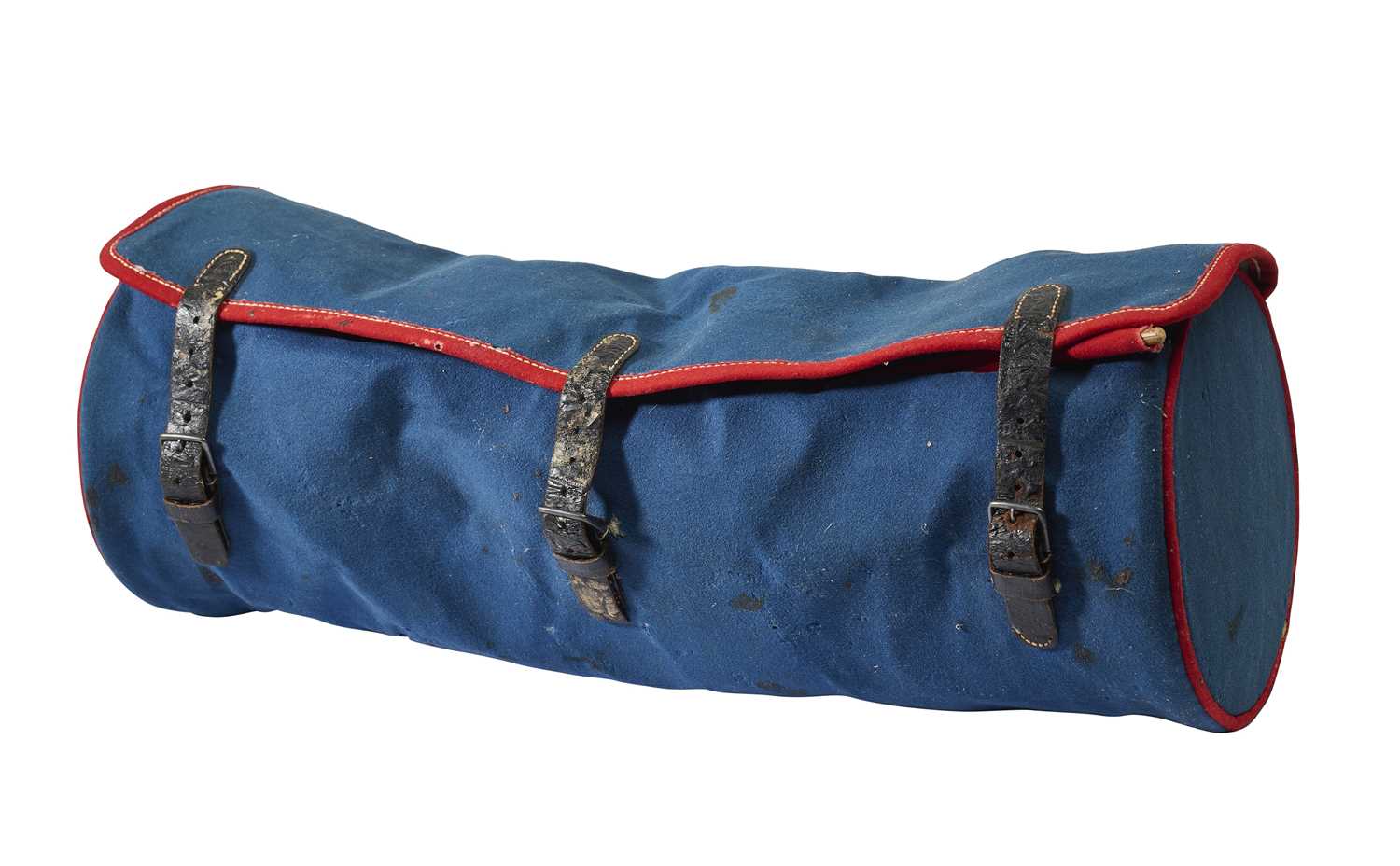 Lot 572 - A GEORGIAN DRAGOON OFFICER’S VALISE SADDLE ROLL, 19TH CENTURY