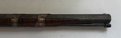 Lot 38 - AN OTTOMAN 28 BORE MIQUELET-LOCK RIFLE (SHISHANA), TURKEY, LATE 18TH CENTURY