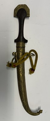 Lot 77 - AN INDO-PERSIAN SHAMSHIR, LATE 18TH/EARLY 19TH CENTURY, AND A NORTH AFRICAN JAMBIYA