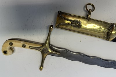 Lot 79 - A BRITISH OFFICER’S MAMELUKE-HILTED SHAMSHIR IN THE OTTOMAN FASHION, EARLY 19TH CENTURY