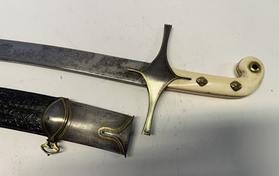 Lot 78 - AN INDIAN SHAMSHIR FOR A BRITISH OFFICER, EARLY 19TH CENTURY
