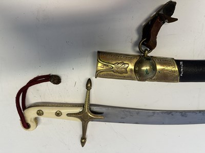 Lot 80 - A BRITISH OFFICER’S MAMELUKE-HILTED SABRE IN THE OTTOMAN FASHION, EARLY 19TH CENTURY