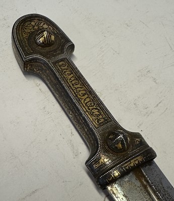 Lot 29 - A CAUCASIAN KINDJAL, 19TH CENTURY