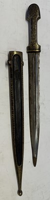 Lot 29 - A CAUCASIAN KINDJAL, 19TH CENTURY