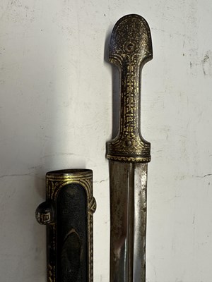 Lot 29 - A CAUCASIAN KINDJAL, 19TH CENTURY