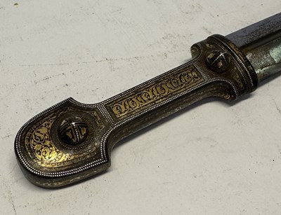 Lot 29 - A CAUCASIAN KINDJAL, 19TH CENTURY