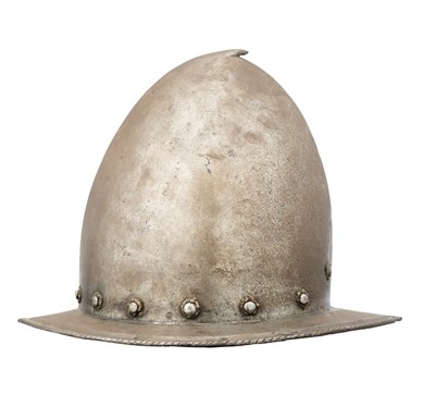 Lot 552 - A NORTH ITALIAN ‘SPANISH’ CABASSET OR MORION, LATE 16TH CENTURY