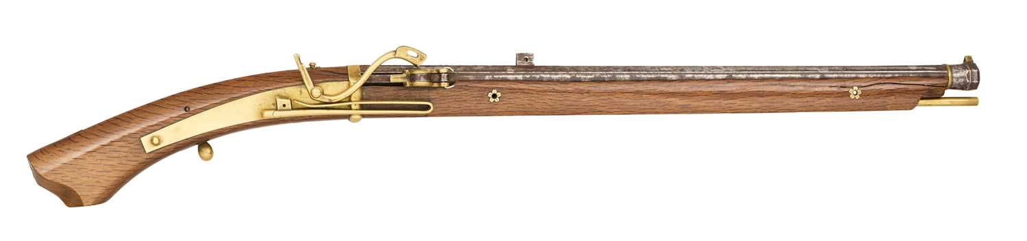 Lot 502 - AN UNUSUAL JAPANESE MATCHLOCK PISTOL CARBINE OF SMALL BORE
