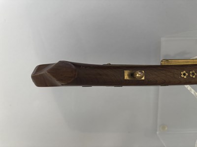 Lot 502 - AN UNUSUAL JAPANESE MATCHLOCK PISTOL CARBINE OF SMALL BORE
