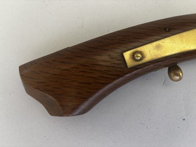 Lot 502 - AN UNUSUAL JAPANESE MATCHLOCK PISTOL CARBINE OF SMALL BORE