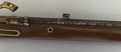 Lot 502 - AN UNUSUAL JAPANESE MATCHLOCK PISTOL CARBINE OF SMALL BORE
