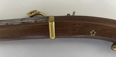 Lot 502 - AN UNUSUAL JAPANESE MATCHLOCK PISTOL CARBINE OF SMALL BORE