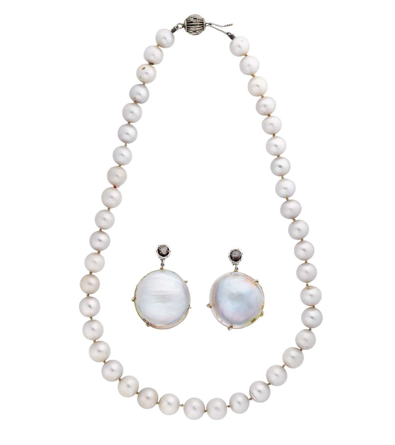 Lot 362 - PAIR OF MABE PEARL AND DIAMOND PENDENT EARRINGS AND A CULTURED PEARL NECKLACE
