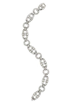 Lot 388 - ART DECO DIAMOND BRACELET, 1930s