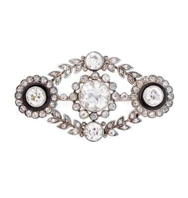 Lot 393 - BELLE EPOQUE DIAMOND BROOCH, CIRCA 1910