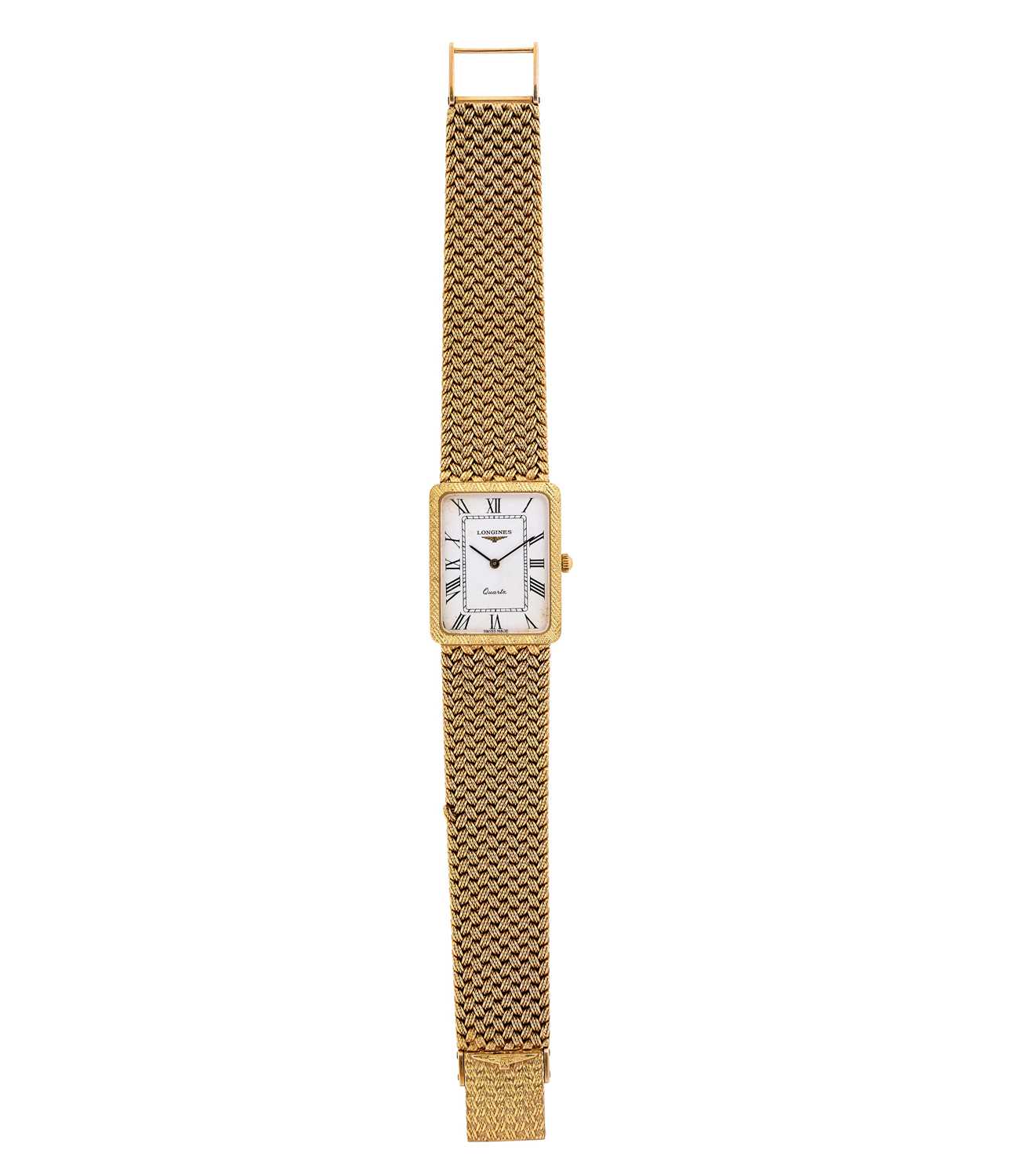Lot 306 - LONGINES: GOLD BRACELET DRESS WATCH, CIRCA 1982